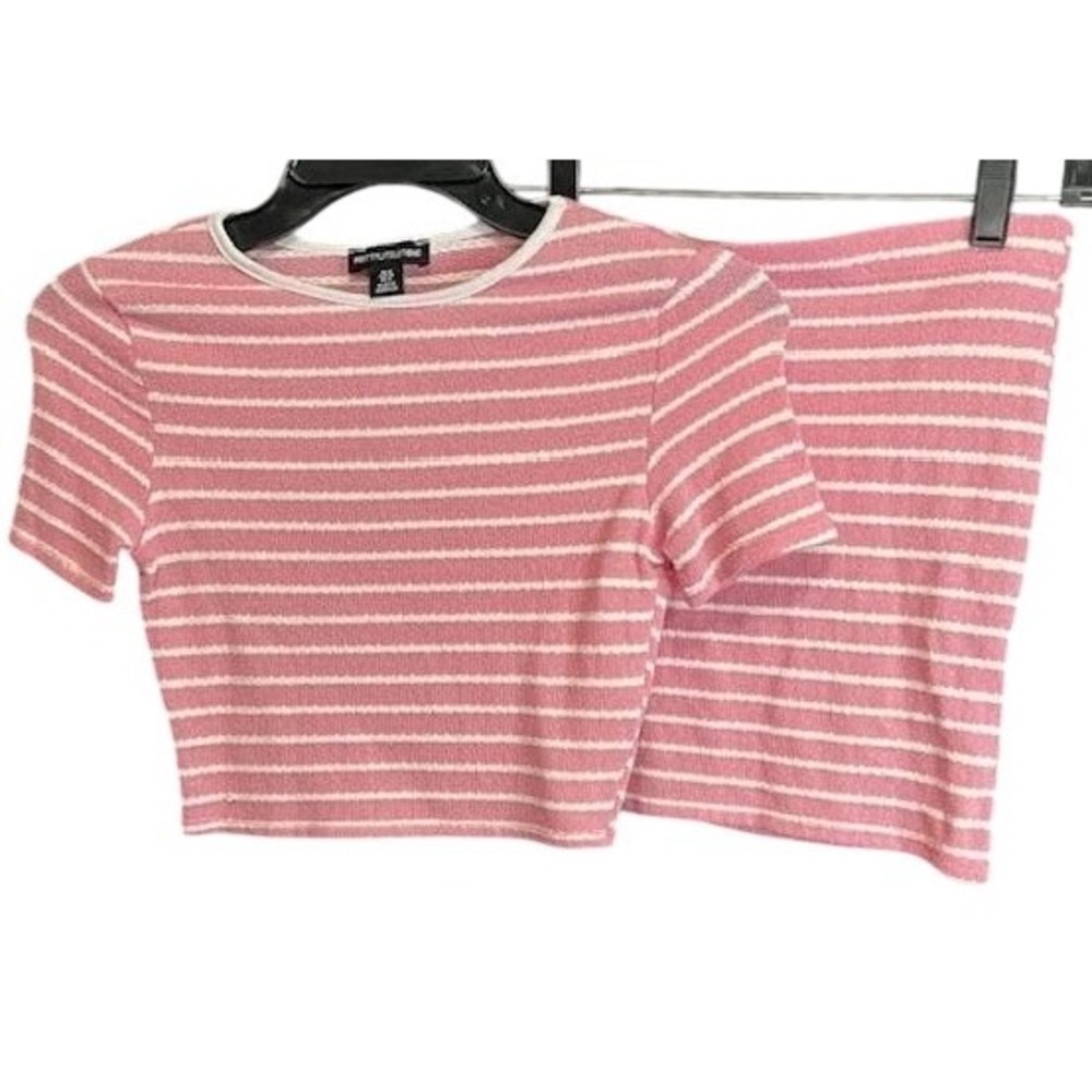 PrettyLittleThing Pink White Striped Knit Crop Top & Skirt Set - Size‎ US 4
